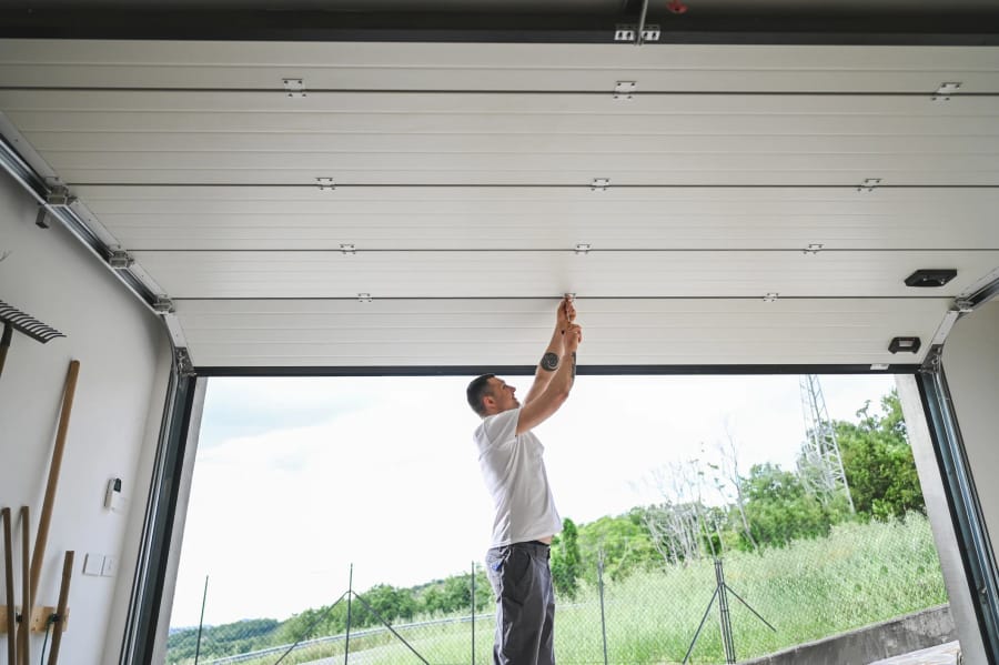 garage-doors-image 2